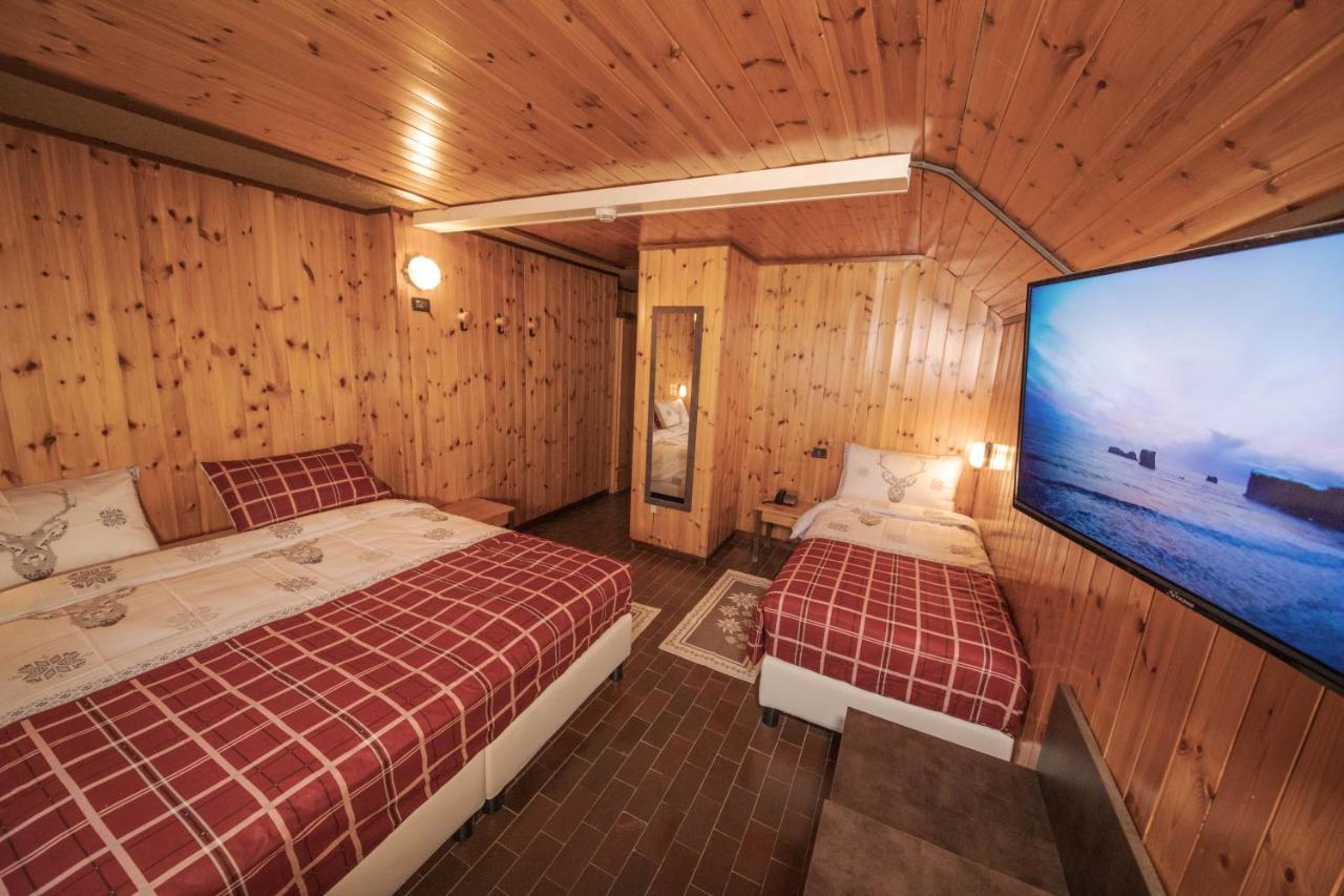 Albergo Quarto Pirovano Passo dello Stelvio Esterno foto