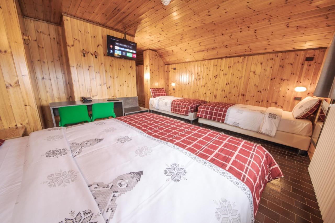 Albergo Quarto Pirovano Passo dello Stelvio Esterno foto