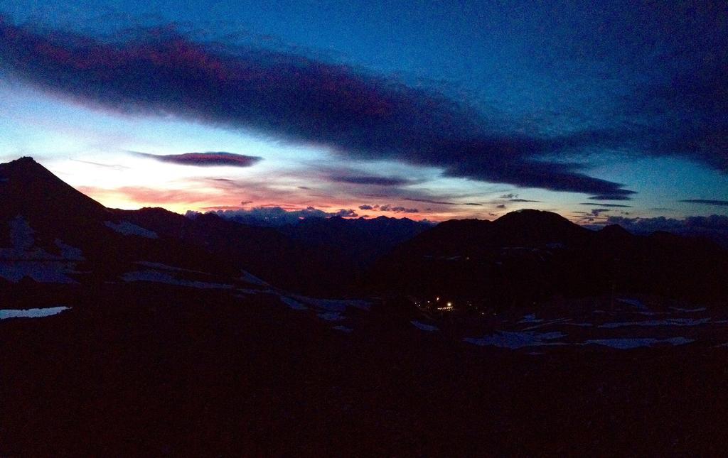 Albergo Quarto Pirovano Passo dello Stelvio Esterno foto