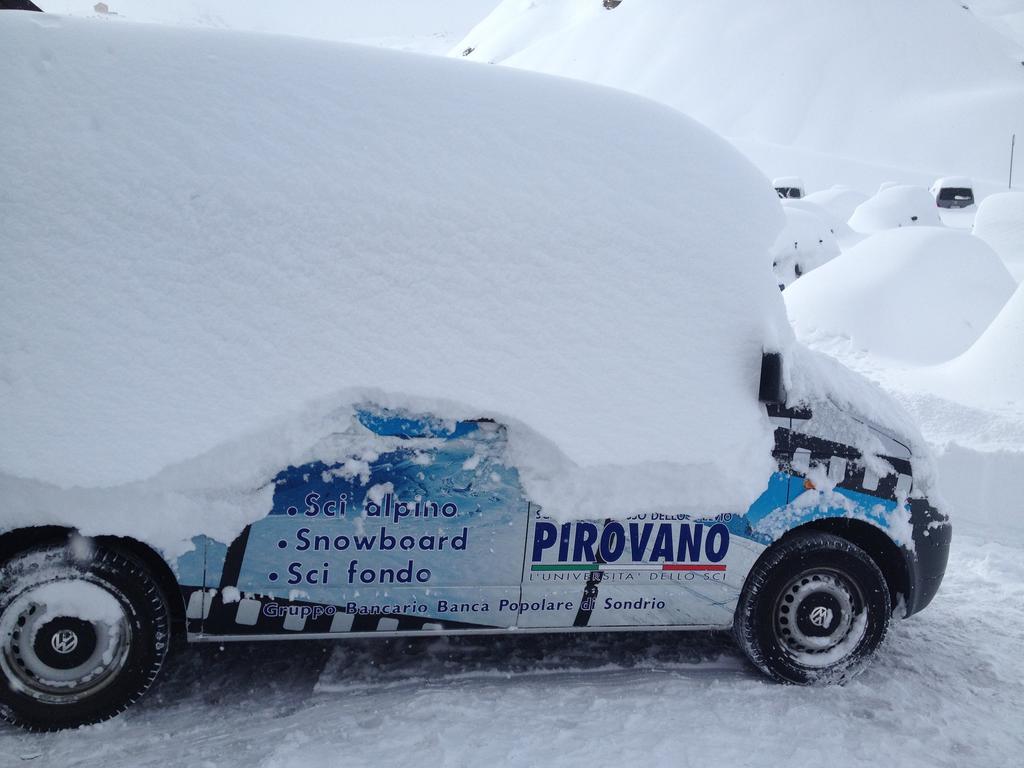 Albergo Quarto Pirovano Passo dello Stelvio Esterno foto