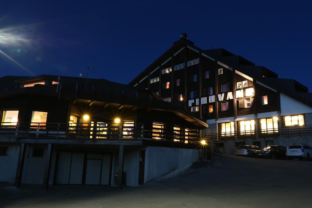 Albergo Quarto Pirovano Passo dello Stelvio Esterno foto