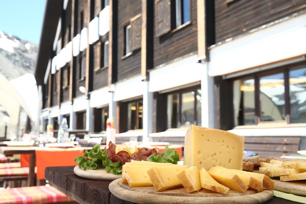 Albergo Quarto Pirovano Passo dello Stelvio Esterno foto